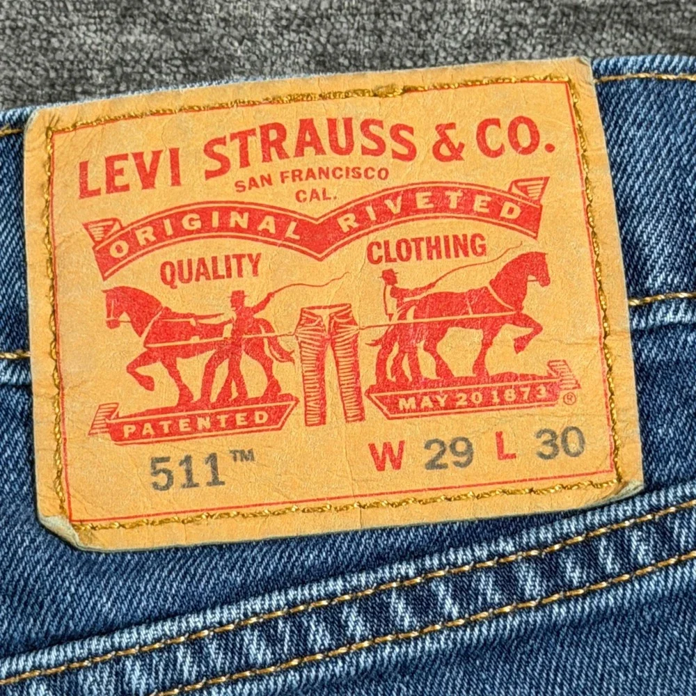 Levis levis 511